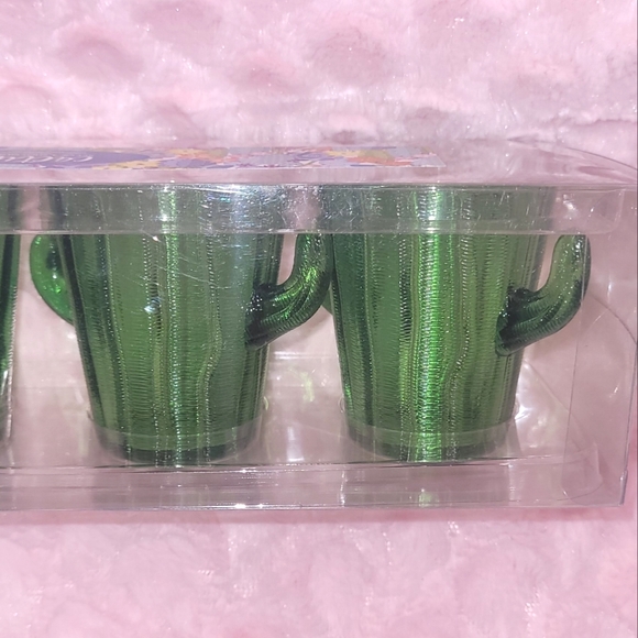 🌵4 Plastic Shot Glasses. New. - Picture 3 of 8